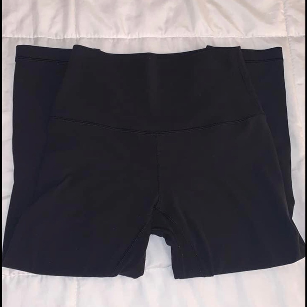 Black Lululemon Align Crop Size 4